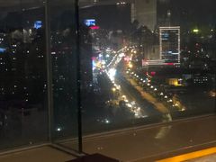 -荣誉国际酒店-云顶旋转餐厅