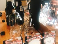 -星巴克臻选(深圳龙华红山天虹店)