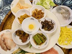 -桥香园云南过桥米线(金马碧鸡店)