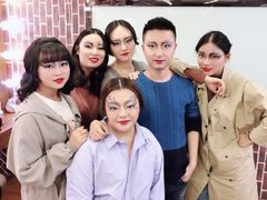 -金夫人化妆摄影职业培训学校