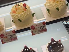 -花花卷卷·鲜食蛋糕(泉屋店)