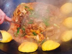 -王老六铁锅炖鱼(圣亚海洋店)