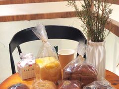 -沁屋面包店(人民东路店)