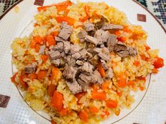 手抓饭-新疆伊宁远征餐厅