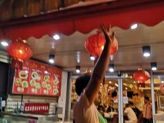 -J Daeng Seafood