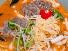 手切酸菜牛腱子面-陳八两面家(滨江天街店)