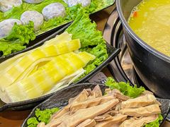 -汤宴·参须肚包鸡(南京路店)