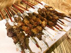 1烤凤爪&nbsp;&nbsp;2红柳羊肉&nbsp;3铁人招牌小串-铁人烧烤(北京店)