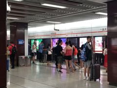 -一品天下(地铁站)