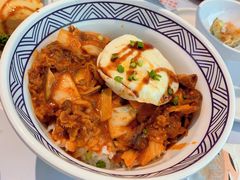 泡菜牛肉饭（＋汤羹）-花漫里日式餐厅(城东中骏店)