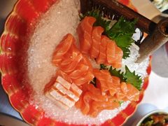 -泓炙颐凤鲜海鲜火锅料理(桐乡店)