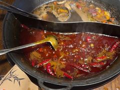 -萍姐火锅·公路夜市(武汉首店)