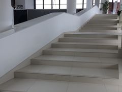 长度诡异的台阶-上海交通大学（闵行校区）-李政道图书馆