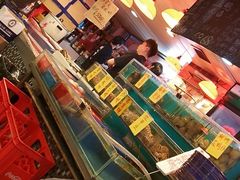 -鲜入围煮花胶鸡海鲜火锅