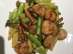 烧汁白玉菇炒带子-尚一汤·粤菜海鲜(环球港店)