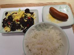 -老乡鸡(上海白玉兰广场店)