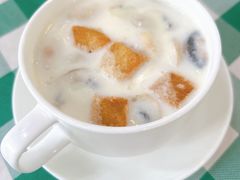 -起士林西餐厅(东经路店)