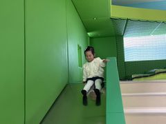 -爱睿思儿童早教亲子游泳(万象城店)