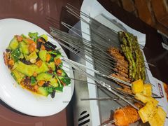 -三个大叔烤羊肉串·歌手驻唱·碳烤鲜肉(西三旗店)