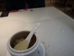 泰国椰皇老鸡炖盅-膳心记-明火四宝煲仔饭(燕南店)