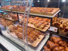 -巴黎贝甜(大宁国际商业广场店)