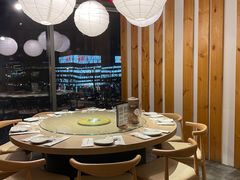 包厢-日进一片海.生腌海鲜火锅.宵夜烧烤(三里屯总店)
