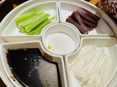 -荷风细雨·中国茶宴(碧云店)