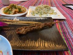 -香巴拉云南餐厅(华莱坞店)