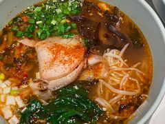 小锅米线-胡麻(静安嘉里店)
