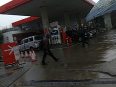 -道达尔加油站