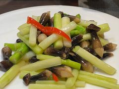 芦笋炒鸡枞菌-鸡鸣寺百味斋素菜馆