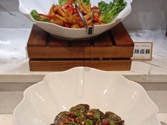 -金滏山烤肉·海鲜·火锅自助餐厅(襄阳万达店)