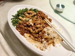 -味上湘菜馆(岳麓山店)