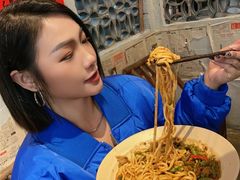 -方铲铲·成都板凳面(滨江银泰店)