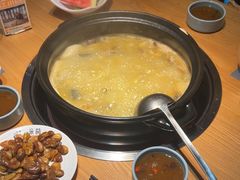 -一朵菌·野生菌探索家火锅(南亚店)