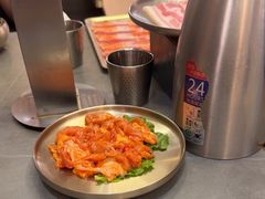 -围炉肉舍•炭烤活鳗•丹东海鲜烤肉(步行街店)