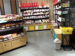 -良品铺子(海林广场店)