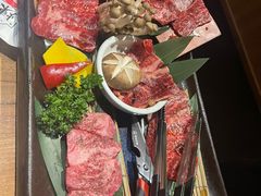 -炼火烤肉店