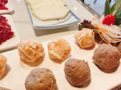 手打牛筋丸-鲜牛记潮汕牛肉火锅(双井店)