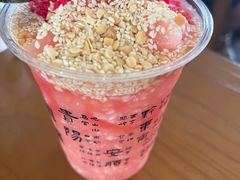 -包整·丝娃娃(一览甲秀楼风景店)