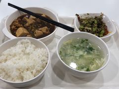 -浦东图书馆读者餐厅