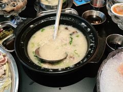 -蚝美人·生蚝海鲜烧烤(茶花园店)