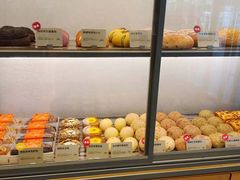 面包甜点陈列柜-喜茶(广州北京路惠福东店)