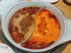 番茄和牛油鸳鸯锅-青瓷火锅料理(西单大悦城店)