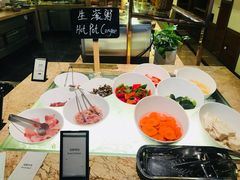 -大中华希尔顿酒店-念自助餐·嗨啤·小龙虾