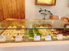 面包甜点陈列柜-那家面包房(珠江路店)