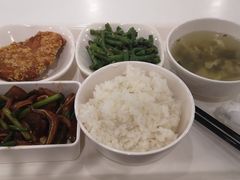 -浦东图书馆读者餐厅