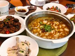 有机黑鱼-龙梅肥肠鱼(明瓦廊店)