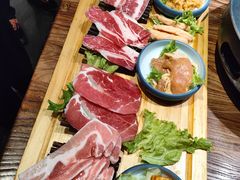 -明洞阿姨·韩式酱蟹烤肉·创意料理(三元桥店)