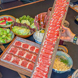 北京涮肉的领头终于来魔都啦～气氛感的涮肉餐厅